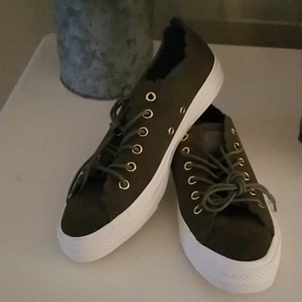 Women's Converse All Star Frilly Thrills - New